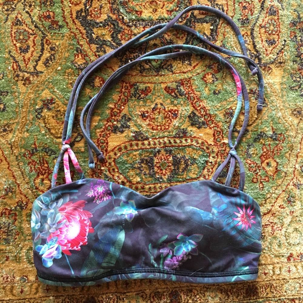 Lululemon Tie Sports Bra Size 4